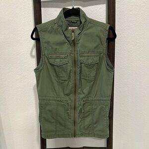 Green Sleeveless Utility Vest